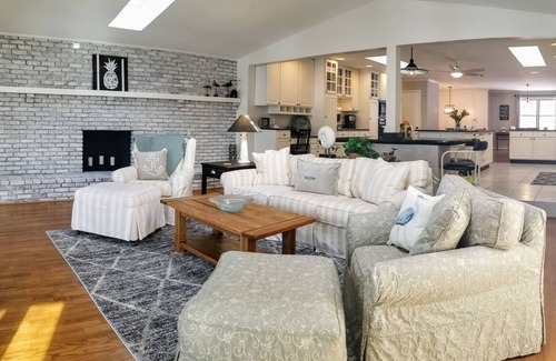 Annapolis House | Annapolis waterfront with kayaks, private pier, 5.5 miles to downtown Annapolisn