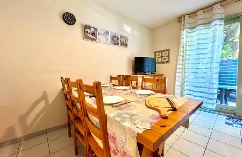 Meyras Apartment | Annexe Boullée Appartement 1 - Thermes Neyras les Bains