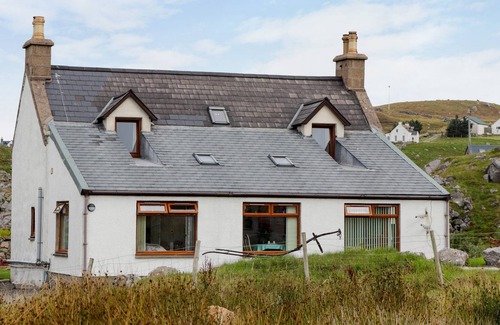 Oldshoremore Cottage | ANNIE'S ANNEX, character holiday cottage in Kinlochbervie
