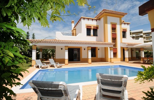 Gale Villa | Annual Let,3Bedroom,Beach,PrivatePool,CentralHeating,Garden,SolarWater