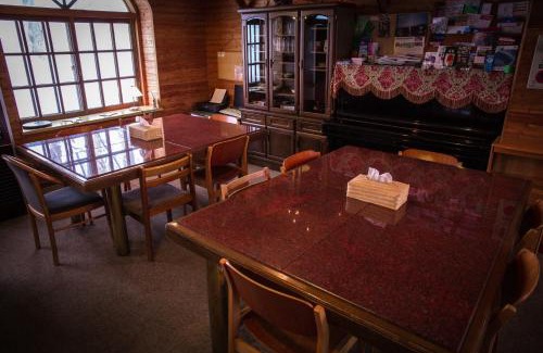 Niseko House | Annupuri Oasis Lodge