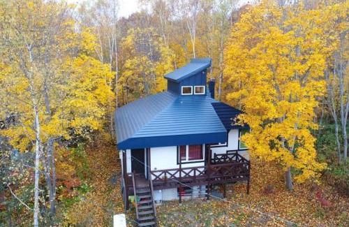 Niseko House | Annupuri Retro Lodge