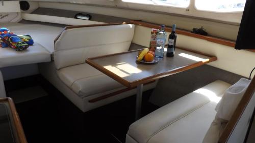 Gondomar Boat Rental | Antares Sleeping Boat