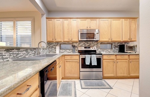 Anthem House | Anthem Getaway with Backyard Oasis!