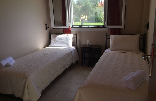 Lepreo Bed & Breakfast | AnthosGuestHouses in Kakovatos