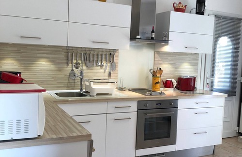 Antibes Apartment | ANTIBES 3 STAR APARTMENT AIR CONDITIONED 2 BEDROOMS TERRACES GARDEN PARKING