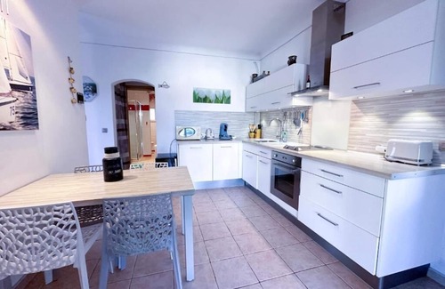 Antibes Apartment | ANTIBES 3 STAR APARTMENT AIR CONDITIONED 2 BEDROOMS TERRACES GARDEN PARKING