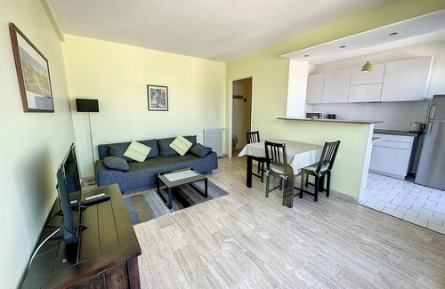 Cap-d'Antibes Apartment | Antibes - attractive apartment with panoramic views & 300m from 2 beaches