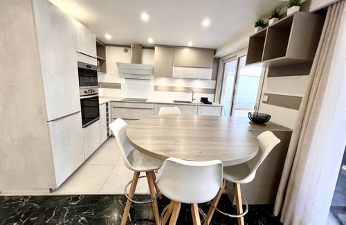 Antibes City Centre Apartment | ANTIBES PONTEIL - 4 people - Terrace