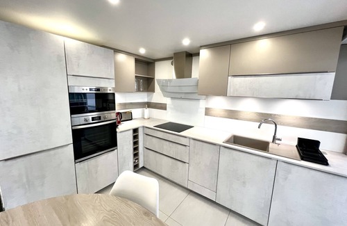 Antibes City Centre Apartment | ANTIBES PONTEIL - 4 people - Terrace