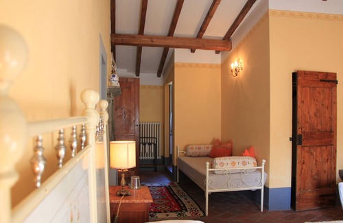 Colle di Buggiano House | Antica Casa le Rondini