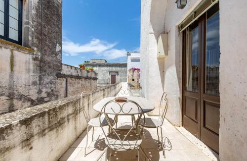 Presicce Apartment | Antica dimora stasi by BarbarHouse