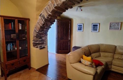 Montalto Ligure Apartment | Antico Arco