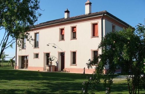 Lugo House | Antico Casale dei Sogni agriturismo