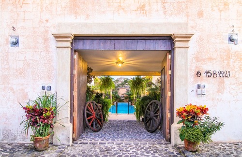 Antigua Guatemala House | Antigua's Central Hidden Secret, with Pool & Hot Tub