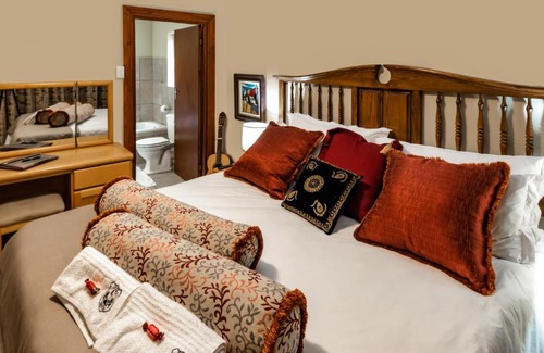 George House | Antiqua Cottage