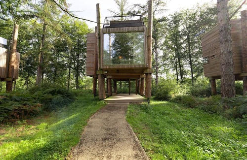 Maubray House | Antoing Retreat with Sauna