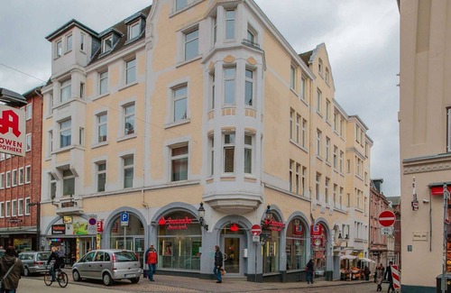 Luebeck Old Town Apartment | Antonie - River View (At the Untertrave 106; 2. OG) - Apartments on Holstentor
