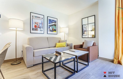 Atocha Apartment | Antonio Lopez X apartment in Madrid