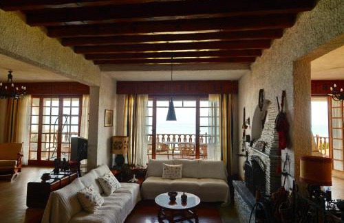 Xylokastro-Evrostina House | Antorina Grande Beachfront House with Private Pool