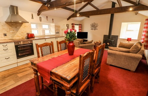 Bainbridge Cottage | ANVIL BARN, pet friendly, character holiday cottage in Bainbridge