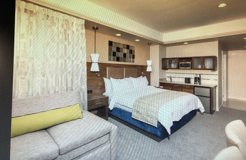 Palm Desert Resort | Any of 4 Marriott Resorts with full access, 1 or 2 BR Villas or Suites for 4-8!