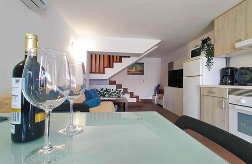 Playa del Aguila House | Apartment First Line on the Beach, Balcony, Swimming Pool, Fast Speed Internet