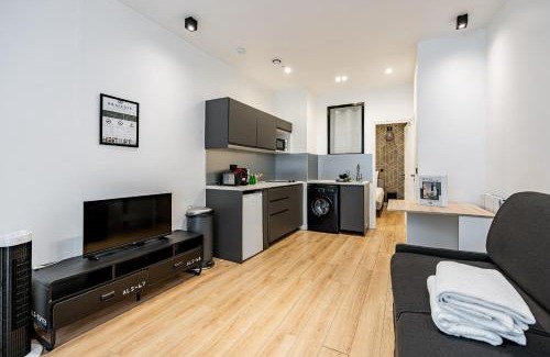 Amerique Apartment | Apart 1 Bedroom # Buttes Chaumont # Paris 19