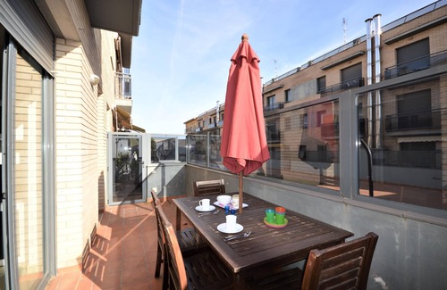 Sant Pere Pescador Apartment | Apart Delicies bx 1 - Barbecue, A/C, community garden and pool.