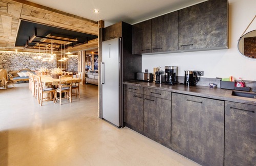 La Toussuire Apartment | Apartment "Lodge Six De Savoie" with Mountain View, Private Terrace and Wi-Fi