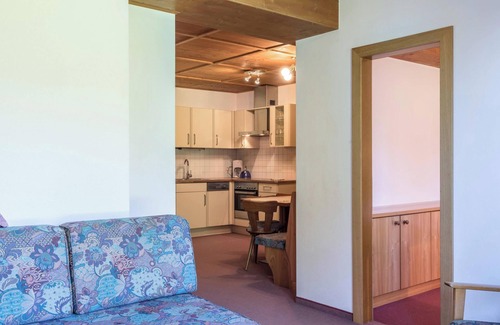 Castelrotto Apartment | Apartment "Ferienparadies Sabina Schlern" in the Nature Reserve directly on the Alpe di Siusi
