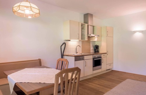 Castelrotto Apartment | Apartment "Ferienparadies Sabina Puflatsch" in the Nature Reserve directly on the Alpe di Siusi