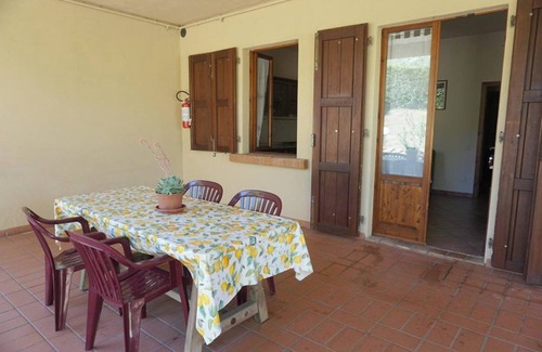 Montecatini Val di Cecina Apartment | Apartment '4' with Shared Pool, Shared Garden and Wi-Fi