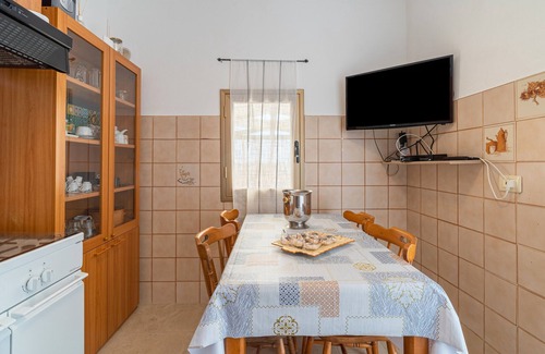 Portopalo di Capo Passero Apartment | Apartment 'Belvedere Sea View' with Sea View, Wi-Fi and Air Conditioning