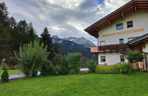 Nauders Apartment | Apart STILLEBACH - VALRUNZHOF farm - directly at the SEILBAHNCENTER