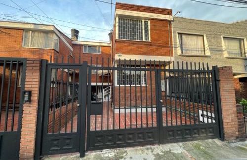 Calle 26 Apartment | Aparta estudio cerca al aeropuerto