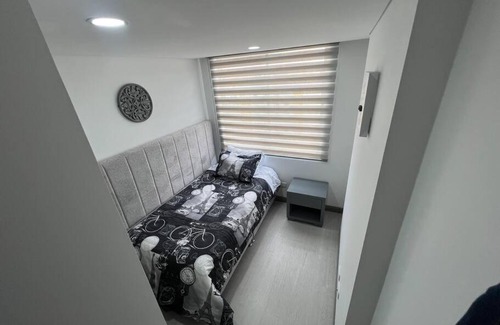 Bogota Apartment | Apartaestudio amoblado, Edificio Avanzzare T1-501