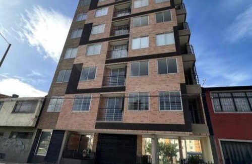 Bogota Apartment | Apartaestudio amoblado, Edificio Avanzzare T1-501