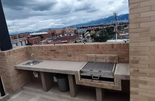 Bogota Apartment | Apartaestudio amoblado, Edificio Avanzzare T1-501