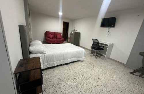 Moniquira Apartment | Apartaestudio loft frente al parque Santander