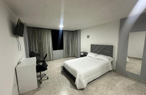 Moniquira Apartment | Apartaestudio loft frente al parque Santander