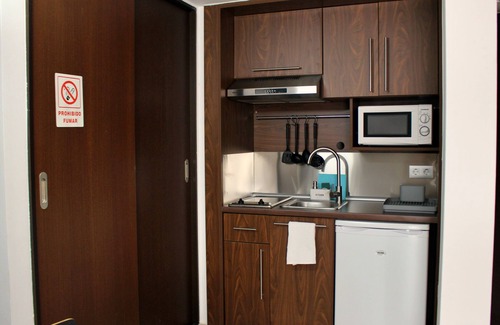 Castelldefels Apartment | Apartahotel Centric