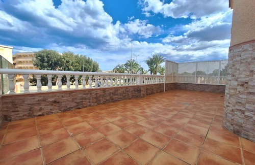 Los Secanos Apartment | Apartamento Residencial Pinar de Guardamar - Amplia terraza, mar y parking