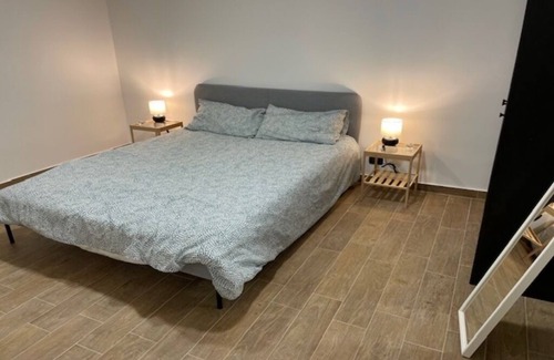 Giardini Naxos Apartment | Apartament z widokiem na morze 20 m od plaży w Giardini Naxos na Sycylii.