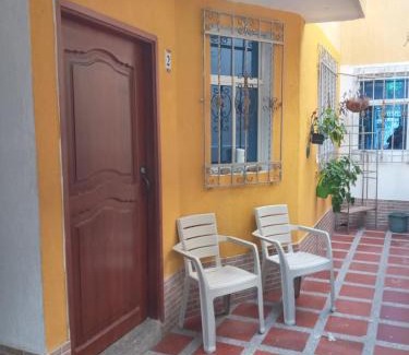 Comuna 2 Apartment | Apartamento 102