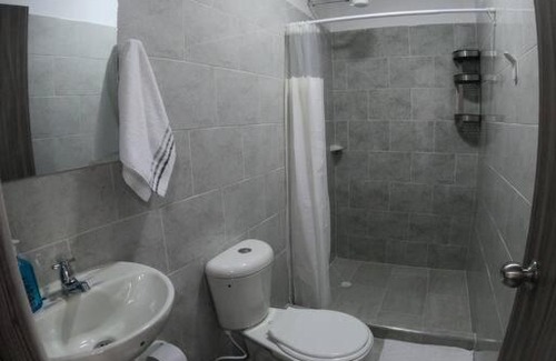 Barrios Unidos Apartment | Apartamento 300 dotado cerca a Héroes