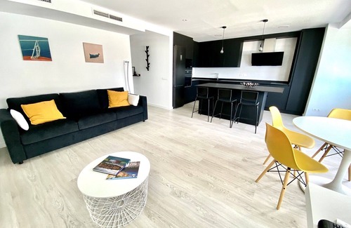 Costa Dorada Condo | Apartamento completo en primera línea, WIFI gratis