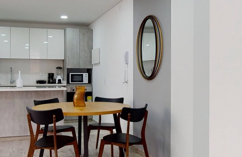Calle 100 Apartment | Apartamento con Balcón y Vista Panorámica Desde las Habitaciones