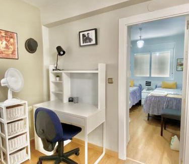 Almeria Centro Apartment | Apartamento con Parking Gratis en el Centro, 2 dormitorios