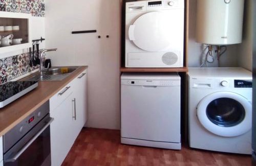 Noia Apartment | Apartamento con terraza, centro histórico de Noia